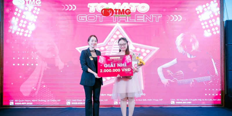 thi-sinh-giai-nhi-van-nghe
