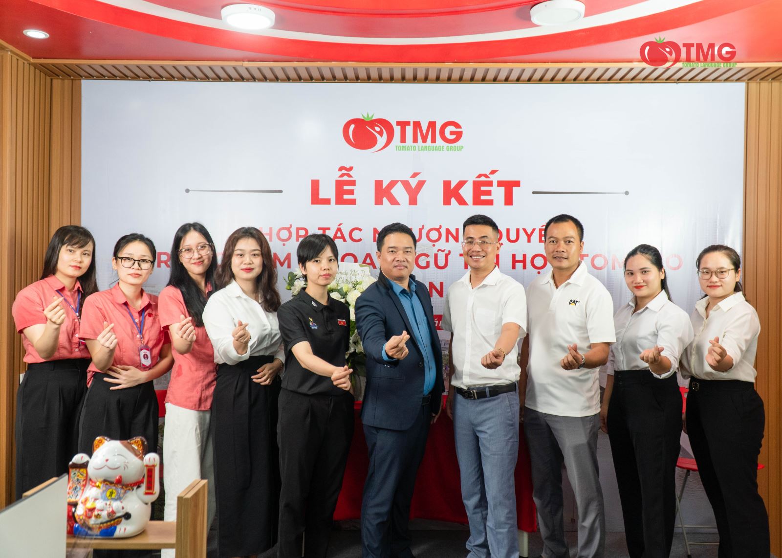 Lễ ký kết hợp tác Phát triển trung tâm ngoại ngữ Tin học Tomato An Lão