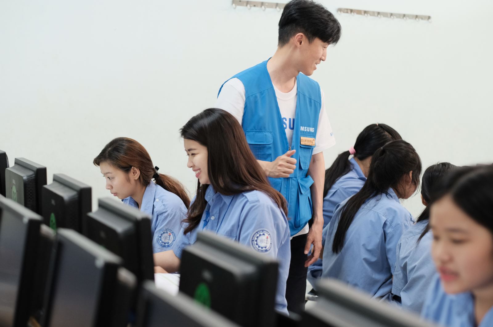 Một số từ vựng tiếng Hàn chuyên ngành điện tử cho người đi làm - Ảnh 2
